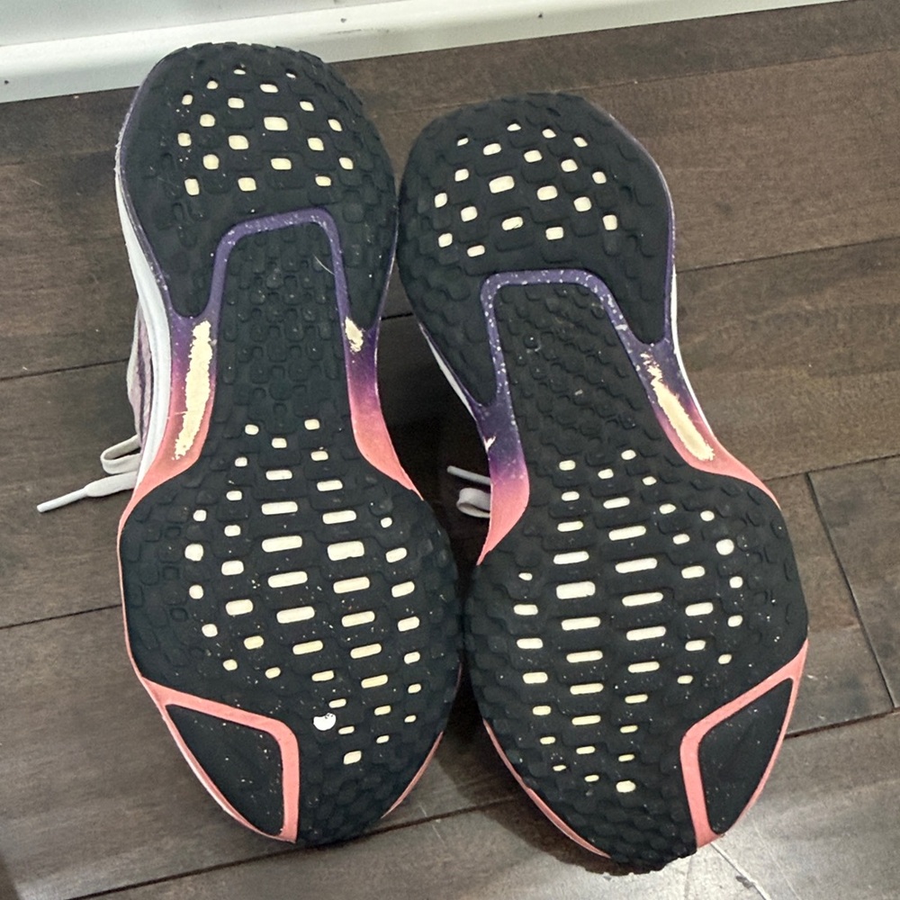 Nike Invincible Run 3 Women's Pink and Purple Shoes - Picture 5 of 6